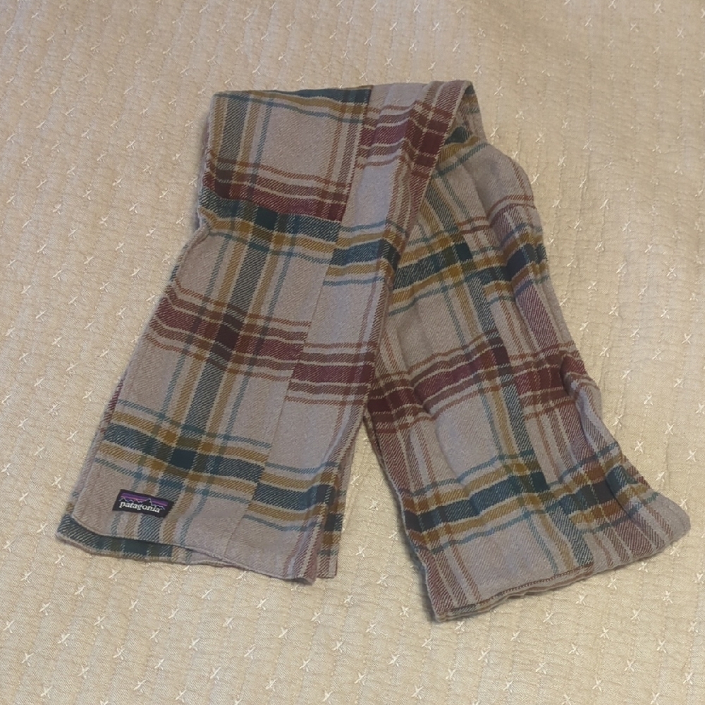 Patagonia Plaid Scarf in Multicolor